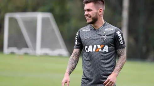 Nathan quer se manter entre os 11 titulares de Sampaoli