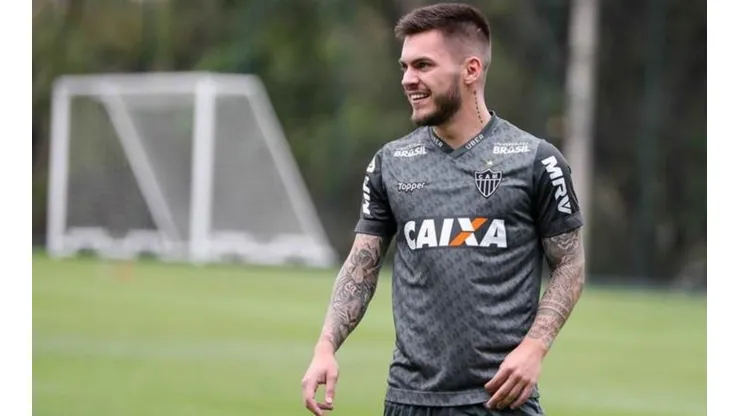 Nathan quer se manter entre os 11 titulares de Sampaoli