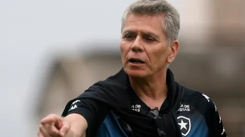 Botafogo encaminha contrato profissional de mais uma joia