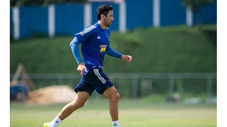 Ariel Cabral abre o jogo e detalha retorno aos treinos no Cruzeiro