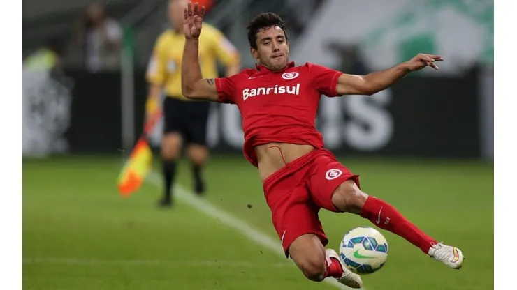 Alan Ruschel revela gratidão ao Internacional e agradece por apoio