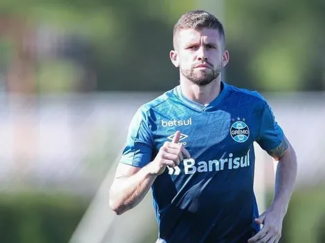 Grêmio avalia possibilidade de contratar lateral após saída de Caio Henrique