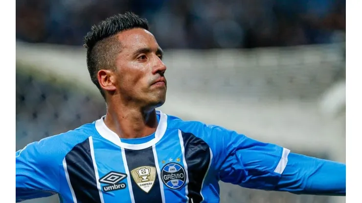 Roberto Melo contesta Barrios sobre convite para jogar no Inter