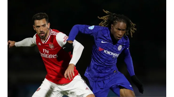 Arsenal bate martelo, decide futuro de Pablo Marí e Flamengo fica atento