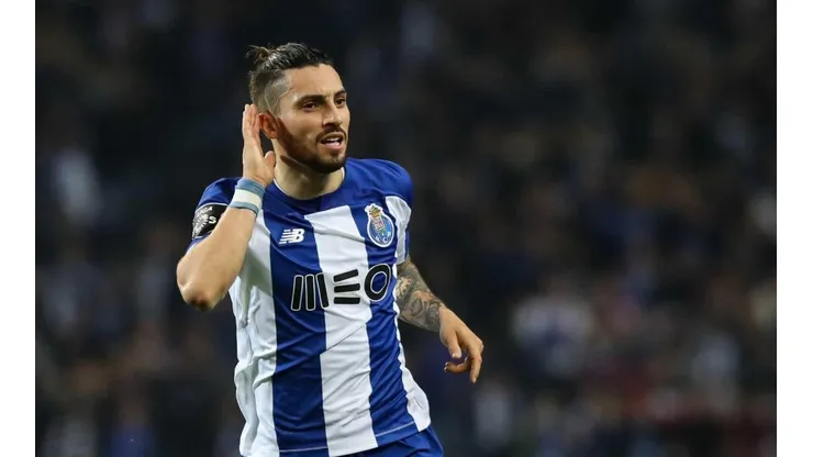 Grêmio e Juventude se beneficiam de transação de Alex Telles ao PSG