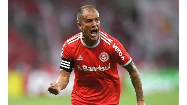 Após dica de D’Ale, Inter ficou próximo de anunciar defensor do River