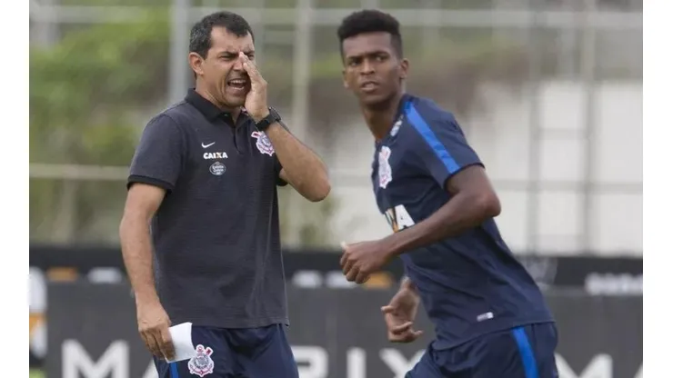 Carille durante o período em que comandou o Corinthians. Foto: Corinthians/Divulgação