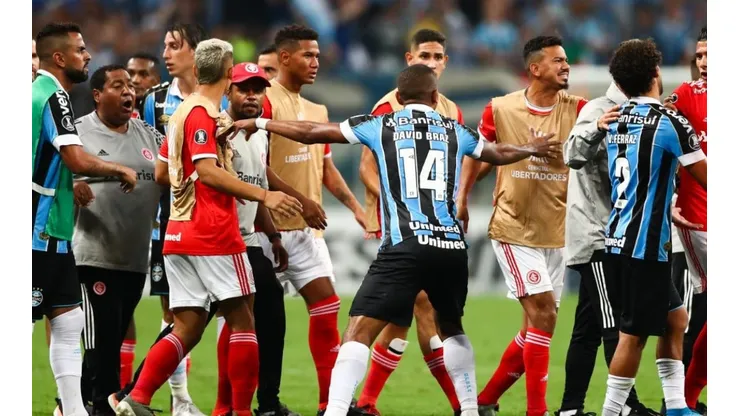 Conmebol divulga punições de Gre-Nal da Libertadores