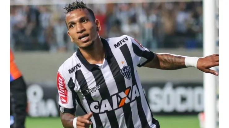 Galo quita dívida de Otero e já sabe quais próximas "missões"