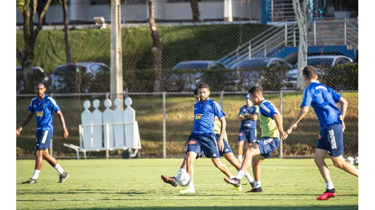 Após primeira rodada de testes da Covid-19, Cruzeiro decide adiar volta aos treinamentos