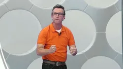 Sem papas na língua, Neto critica volta do Flamengo aos treinos