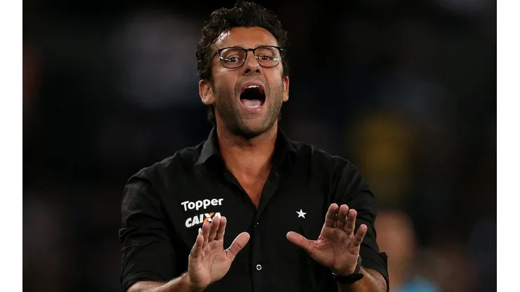 Valentim revela motivo de ter deixado o Botafogo