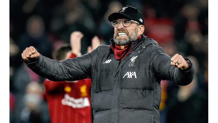 Klopp se posiciona contra término da Premier League fora de campo