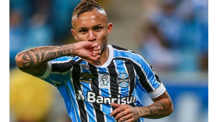 Grêmio é surpreendido com interesse do Napoli-ITA em Everton