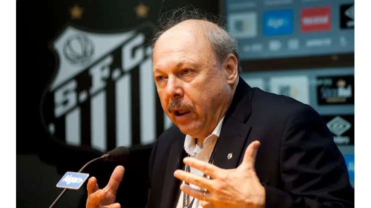 Peres revela futuro de jogador cobiçado do Santos