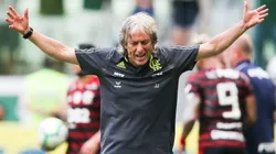 Defensor fica seduzido com proposta e deseja deixar o Fla