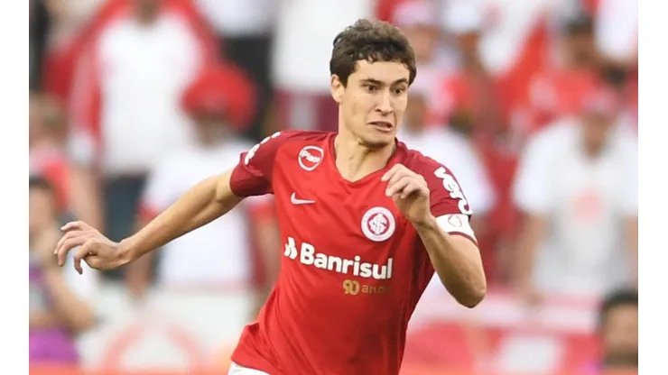 Futuro de Dourado é definido por Marcos Braz, vice do Fla