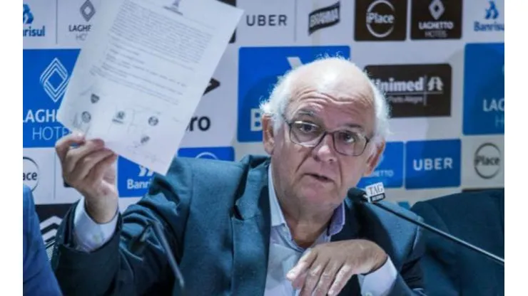 Romildo estuda tomar medidas que podem afetar elenco do Grêmio