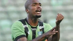 Sampaoli recua por Messias e Galo tem 2 zagueiros no radar