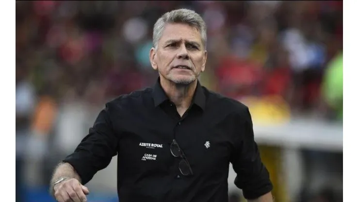 Autuori tenta segurar atacante do Botafogo cobiçado no mercado