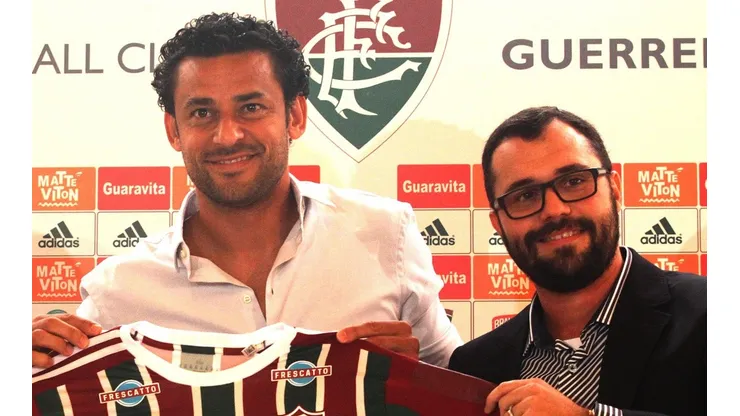 Bittencourt define prazo para Fred acertar com Fluminense