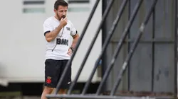 Ramon autoriza e Vasco corre para renovar com destaques da base