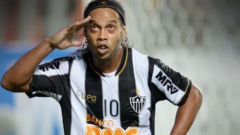Pierre revela ousadia que Ronaldinho iria aprontar no Atlético-MG