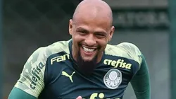 Felipe Melo provoca o Corinthians em live e viraliza