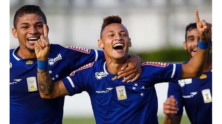 Neílton lamenta falta de oportunidades no Cruzeiro