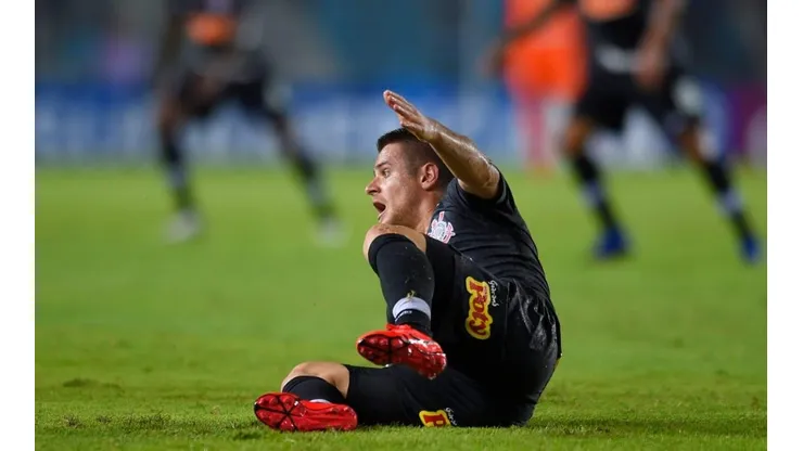 Ramiro surpreende Fiel com "maratona" em plena quarentena