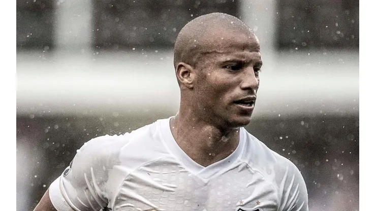 Grêmio não desiste de tirar Sánchez do Santos