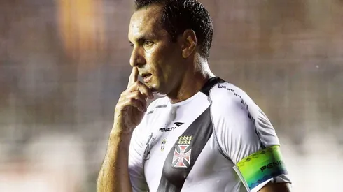 Edmundo tem muita história com a camisa do Vasco.