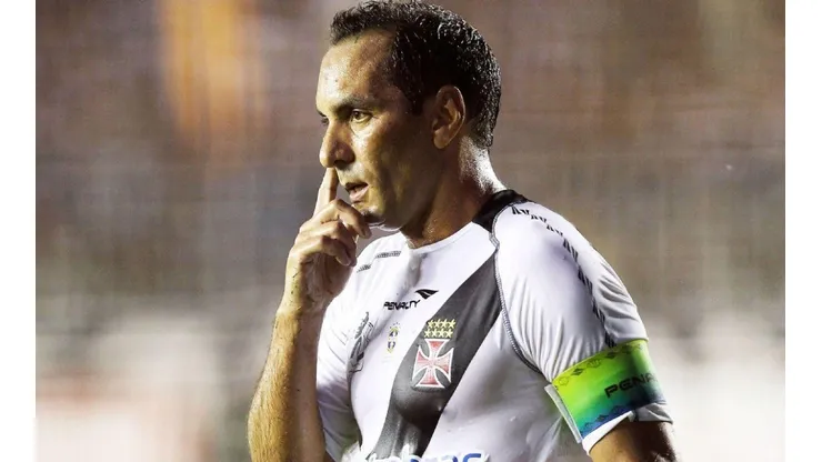 Edmundo tem muita história com a camisa do Vasco.
