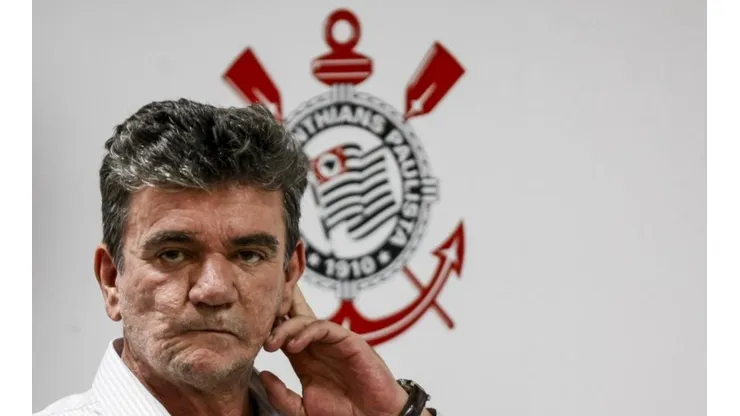 Globo 'sai da casinha' após decisão do Corinthians