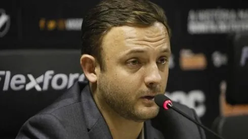 Com contrato prestes a encerrar, Vasco define situação de Mazzuco