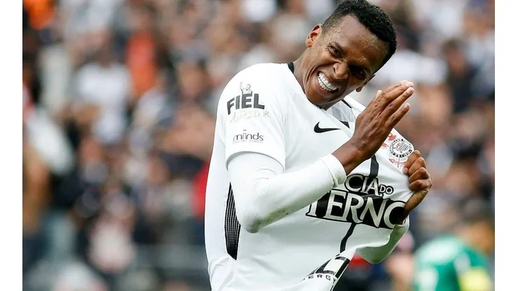 Após especulações de Jô e Willian, Vilson abre o jogo sobre contratações