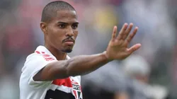 São Paulo busca contratação de zagueiro da Chape
