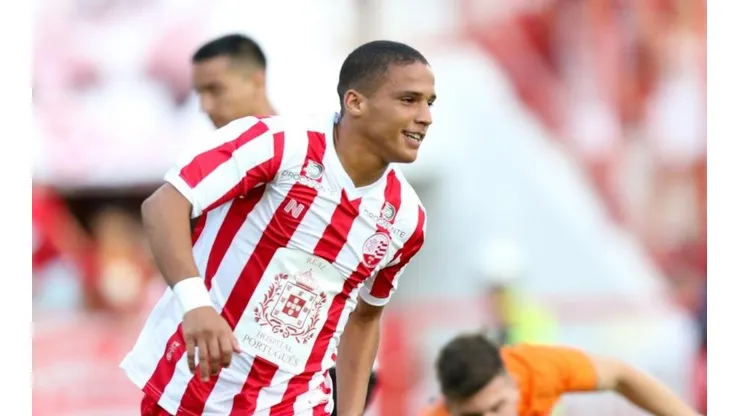 Flamengo toma decisão enérgica e define futuro de Thiago
