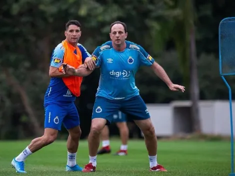 Lateral diz que Cruzeiro não teria caído com Ceni e relembra 'cobras'