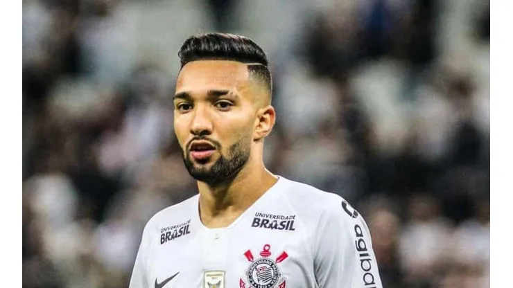 Clayson detalha motivo de sua saída do Corinthians