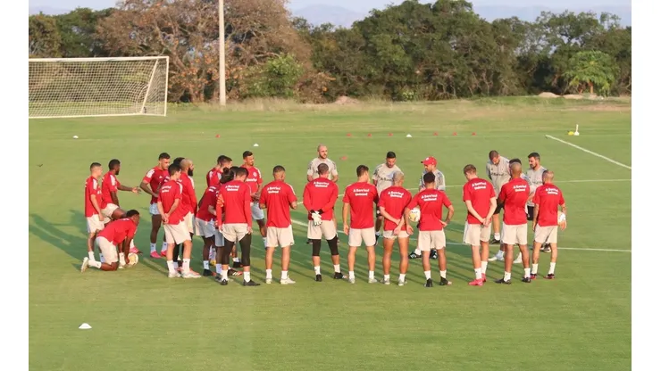 Internacional toma medidas drásticas e ex-zagueiro Índio deverá ser demitido do clube