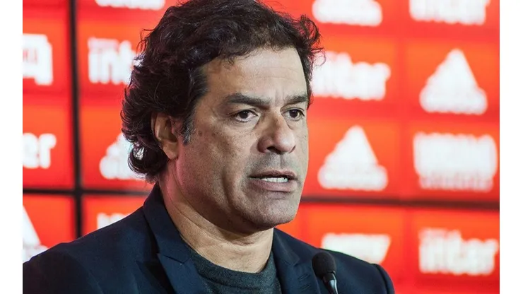 São Paulo encaminha venda de atacante para o Barcelona