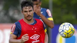 Cruzeiro corre pagar R$ 26 milhões de dívidas por Willian e outras compras