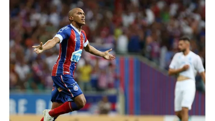 Enderson dá pistas de lateral buscado pelo Cruzeiro com Nino Paraíba e mais 3 na lista