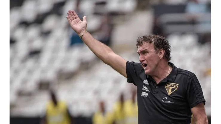 Mauro Cézar ironiza entrevista de Cuca