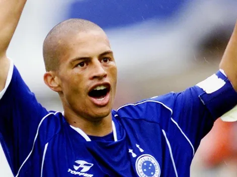 Ídolo do Cruzeiro, Alex fala sobre possibilidade de comandar o Atlético