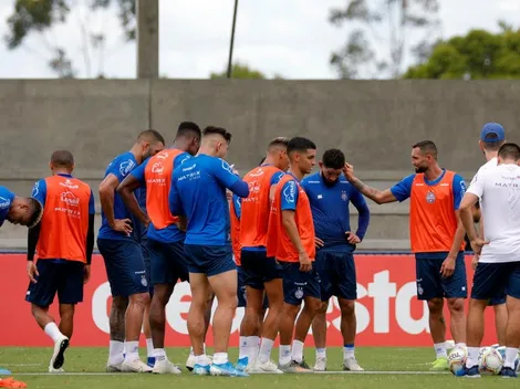 A pandemia do Coronavírus que paralisou o mundo por tempo indeterminado começa a trazer consequências severas para o futebol.