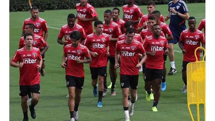 Diniz estuda dar chance a jogador elogiado por Rogério Ceni