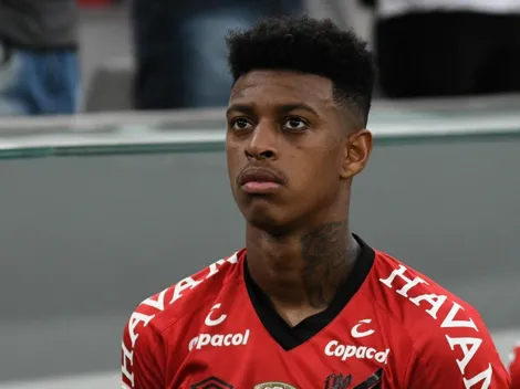 Athletico deve negociar o zagueiro Robson Bambu com o Lille, da França