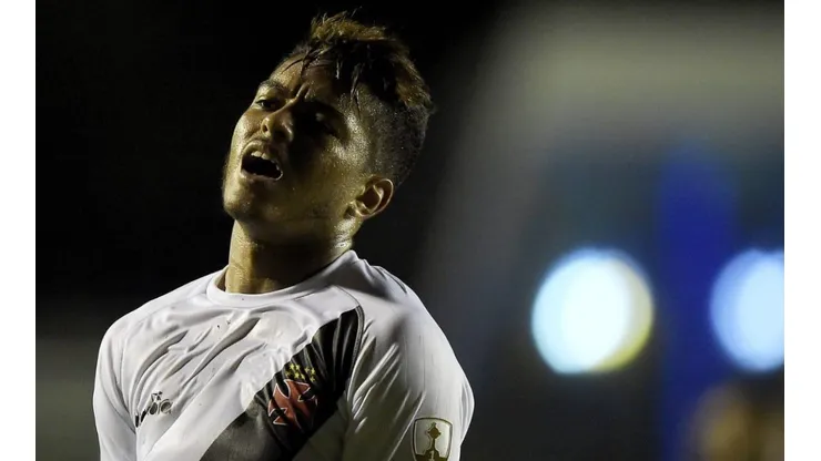 Evander gera polêmica em balancete do Vasco